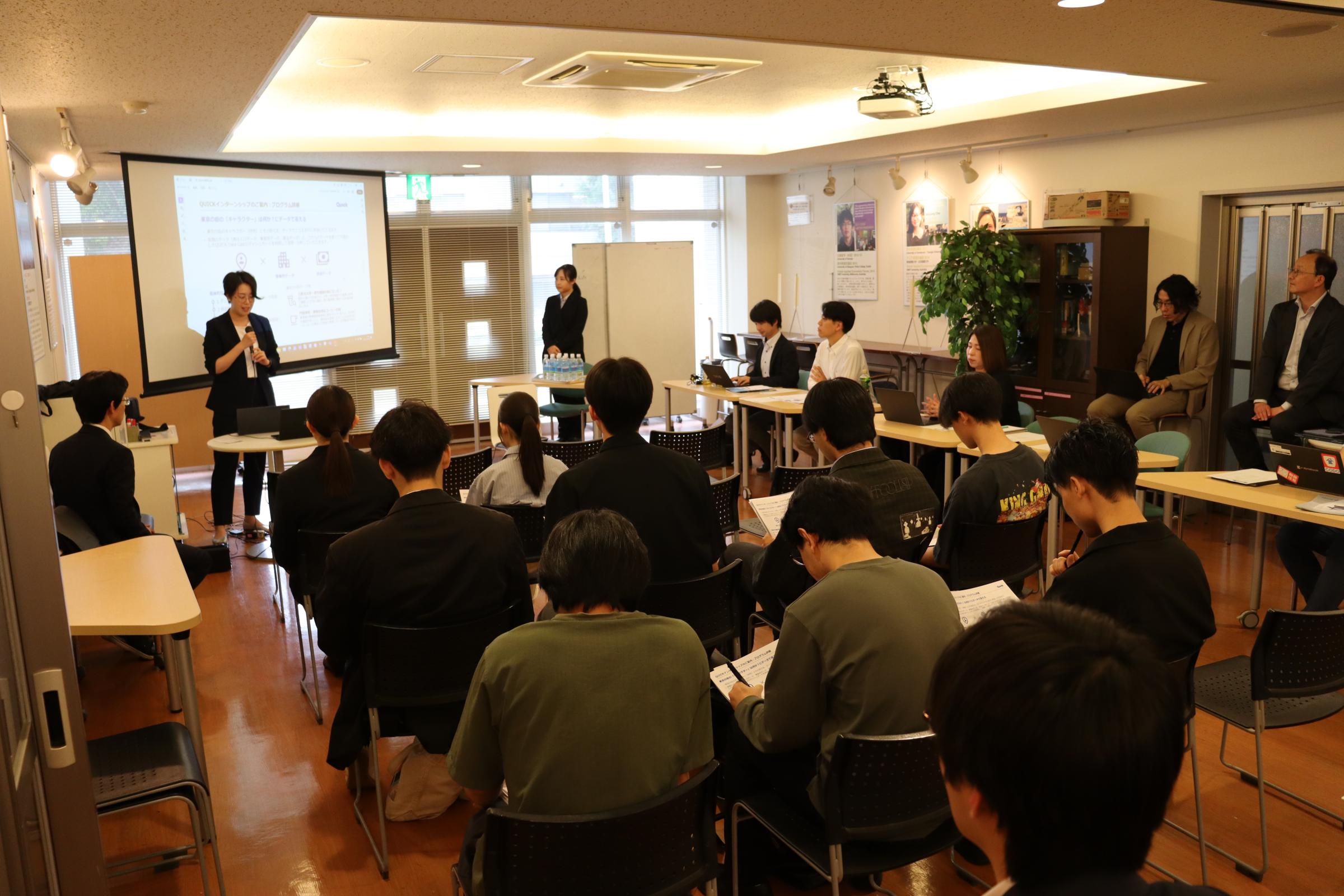 各企業の説明の様子